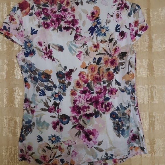 Flowery blouse top - Picture 4 of 9